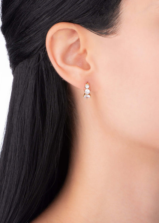 Anillo de cobalto circular con cristales Diamonice en pendiente, elegante y moderno.