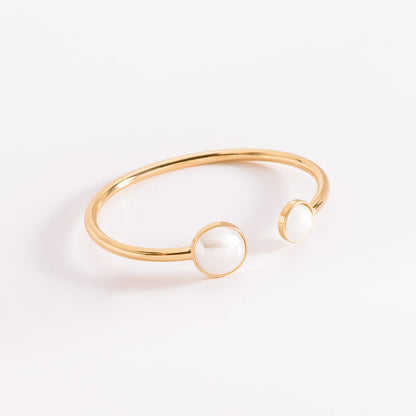 Pulsera minimalista con perlas en oro 18k