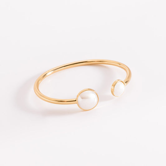 Pulsera minimalista con perlas en oro 18k