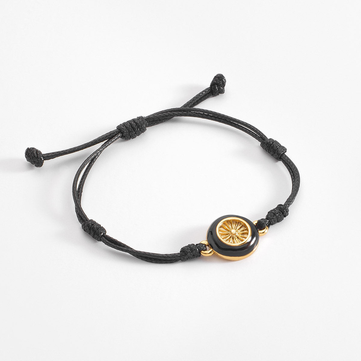 Pulsera ajustable negro y dorado con baño de oro 18k