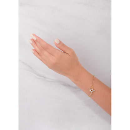 Pulsera en baño de oro con dije triangular y Diamonice
