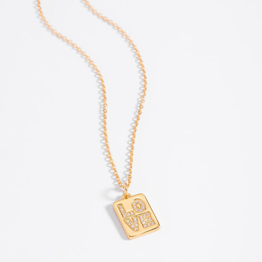 Collar moderno en baño de oro con dije LOVE brillante